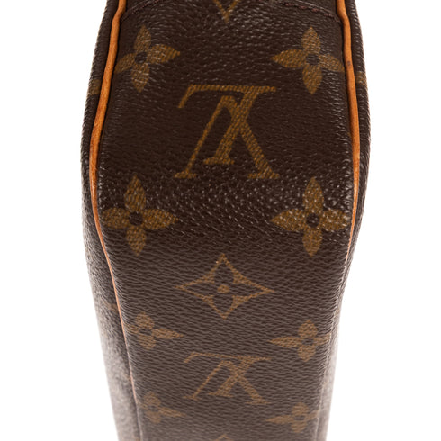 Cite Pochette Monogram Canvas