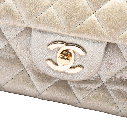 Classic Double Flap Bag Quilted Iridescent Calfskin Medium