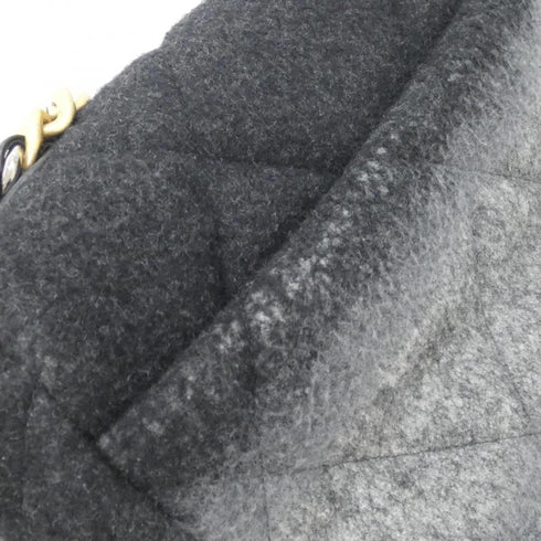 19 Flap Bag Quilted Wool Medium