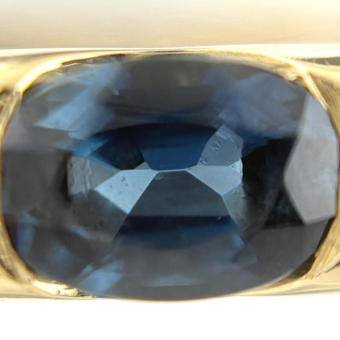 Ellipse Ring 18K Yellow Gold With Sapphire