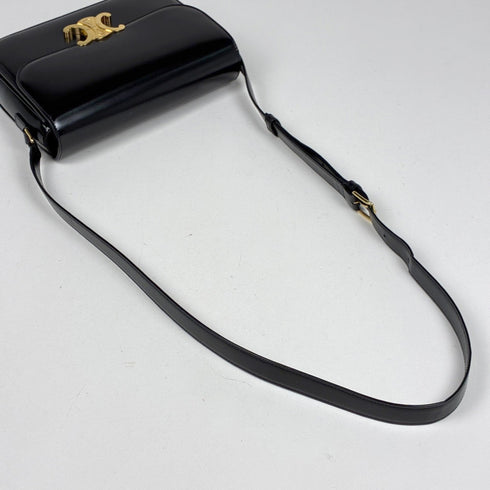 Triomphe Shoulder Bag Smooth Calfskin Medium