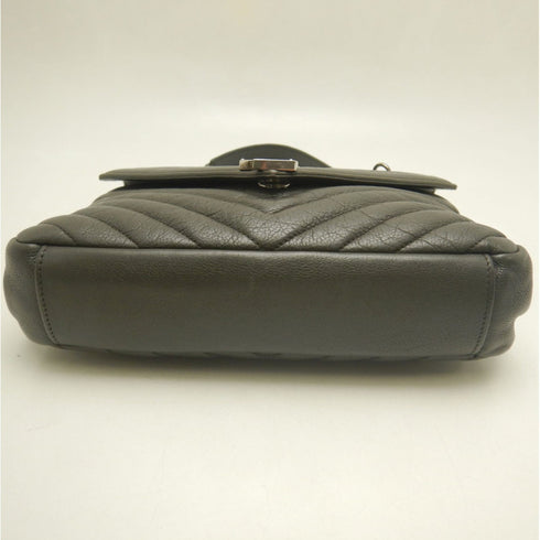Classic Monogram College Bag Matelasse Chevron Leather Medium