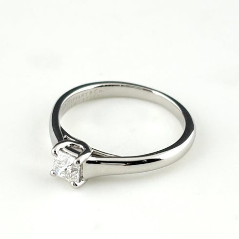 Lucida Ring Platinum with Diamond