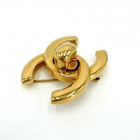 CC Logo Turnlock Brooch Metal