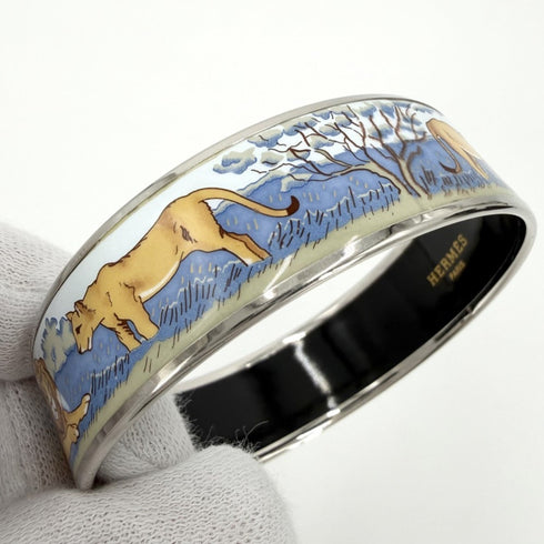 Bangle Cloisonné and Enamel Black and Blue Lion Design Bracelet