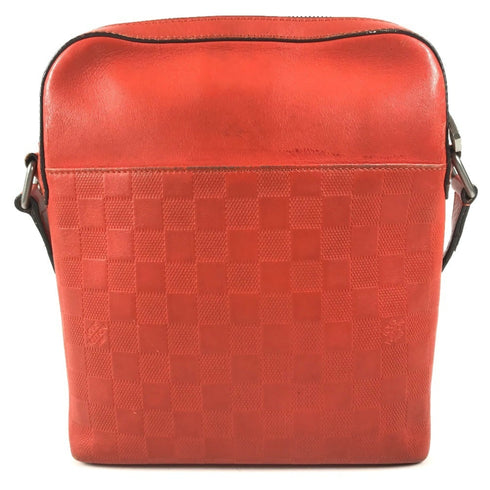 District Pochette Damier Infini Leather