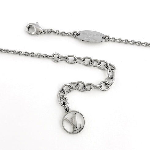 Essential V Pendant Necklace Silver