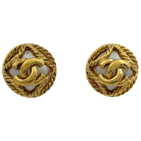 CC Logo Round Clip-On Earrings Metal Gold-Tone Metal