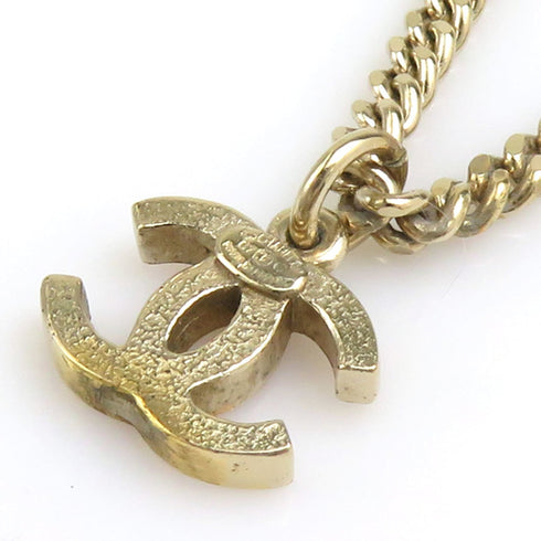 Pendant Necklace Metal Gold and Pink