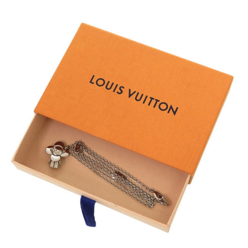 Vivienne Pendant Necklace Metal