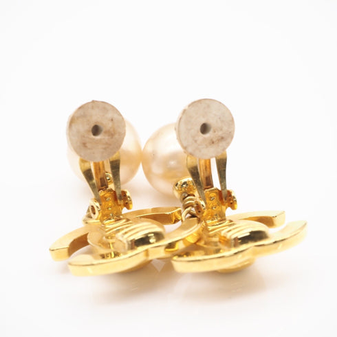 CC Logo Clip-On Earrings Metal Gold-Tone Metal