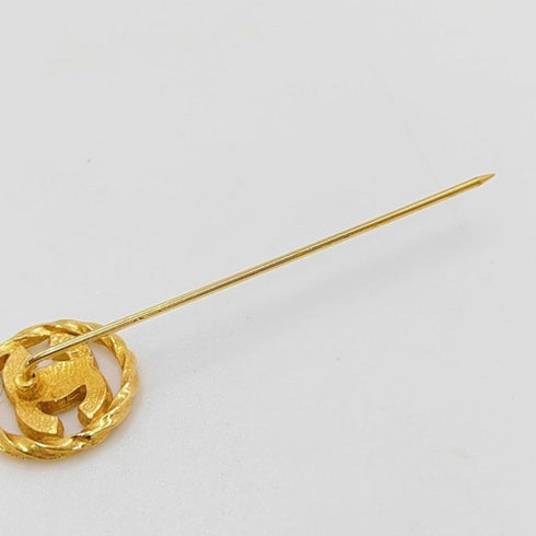 CC Logo Brooch Gold-Tone Metal