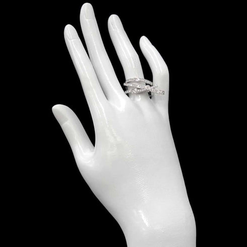 Ruban de Diamond Ring 18K White Gold Medium