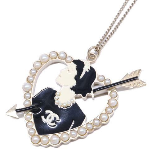 Coco Pearl Pendant Necklace Metal