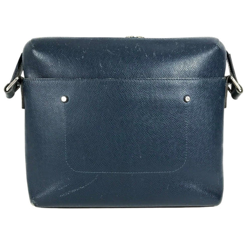 Grigori Messenger Bag Taiga Leather PM