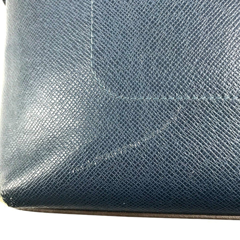 Grigori Messenger Bag Taiga Leather PM