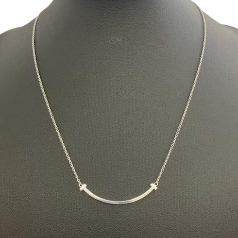 T Smile Pendant Necklace 18K White Gold