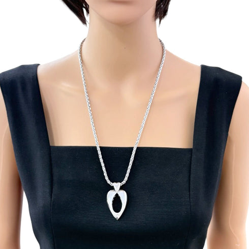 Doll Pendant Necklace 18K White Gold