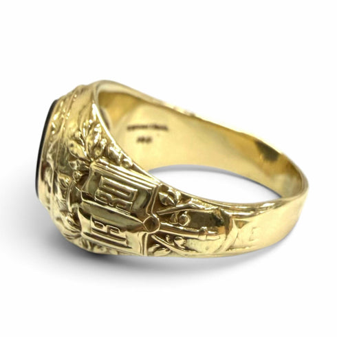 Vintage Ring Yellow Gold with Onyx