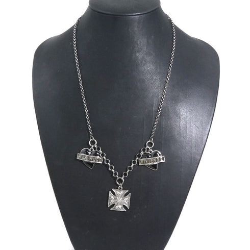 Pendant Necklace Metal Black and Silver