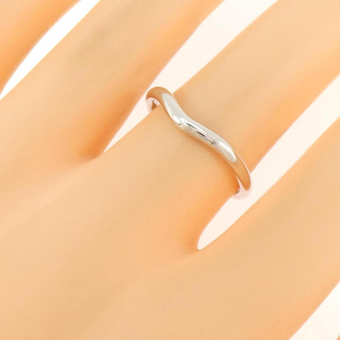 Curved Ring Platinum
