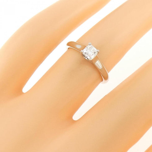 Lucida Ring Platinum with Diamond