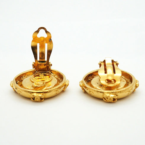 CC Logo Circle Clip-On Earrings Metal Gold-Tone Metal