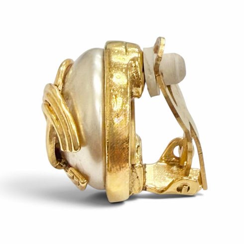 CC Logo Clip-On Earrings Metal Gold-Tone Metal