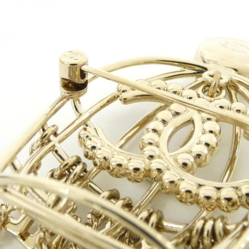 Brooch Gold-Tone Metal