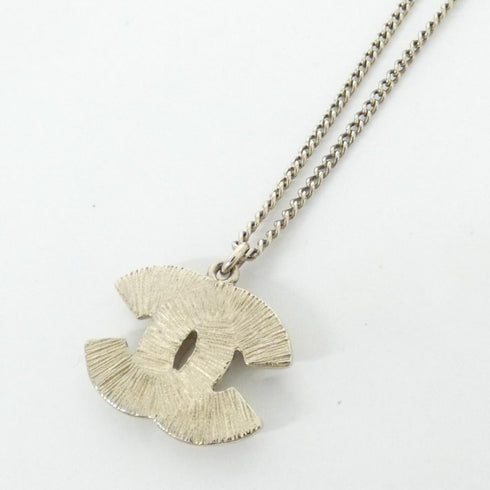 Pendant Necklace Metal Gold and Red