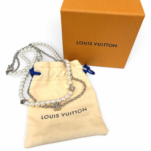Pearl Fusion Pendant Necklace Silver and White