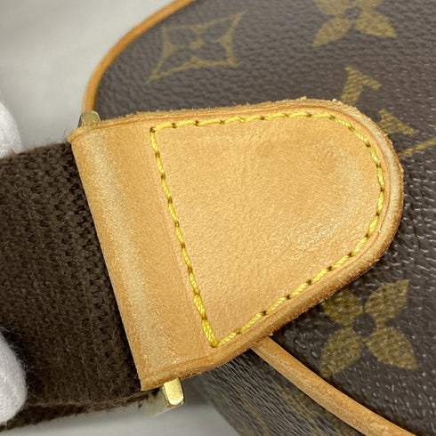 Pochette Gange Monogram Canvas