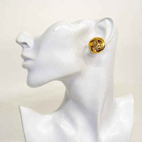 CC Logo Circle Clip-On Earrings Metal Gold-Tone Metal