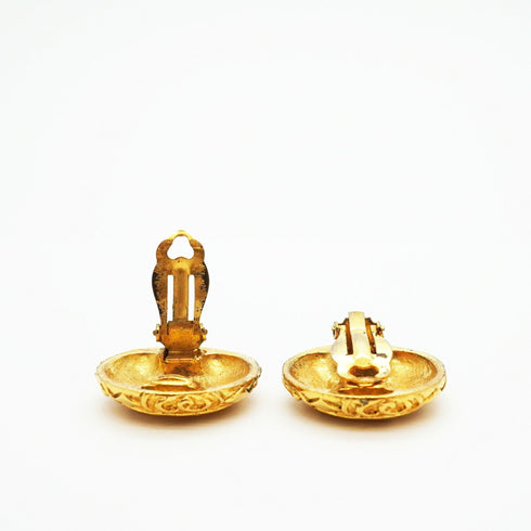 CC Logo Circle Clip-On Earrings Metal Gold-Tone Metal