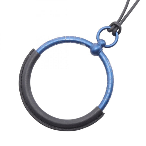 Loop Grand Pendant Necklace Leather and Metal Black Blue