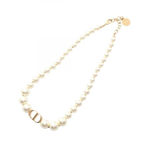 Pendant Necklace Gold and Artificial Pearl
