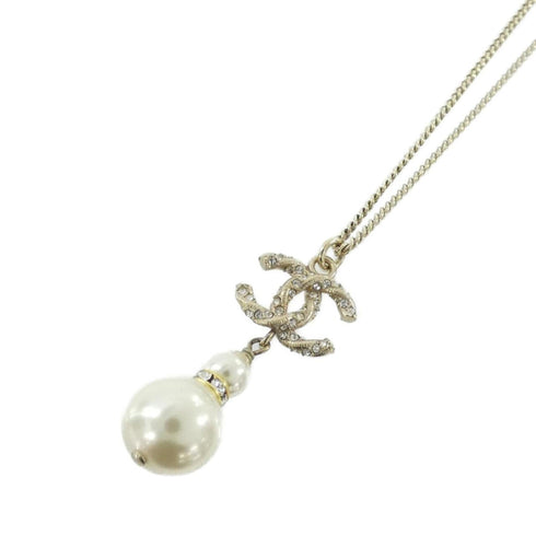 Pendant Necklace Gold and White with Artificial Pearl and Crystal