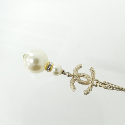 Pendant Necklace Gold and White with Artificial Pearl and Crystal