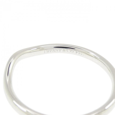 Curved Ring Platinum