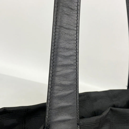 Travel Line Tote Nylon Medium