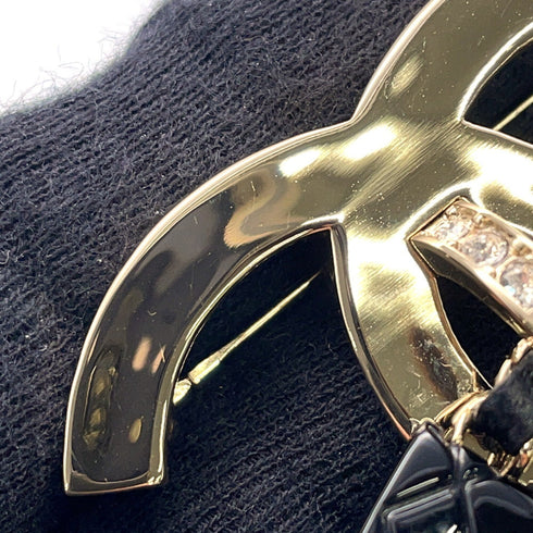 CC Logo Brooch Gold-Tone Metal