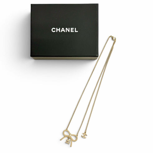 CC Logo Pendant Necklace Metal