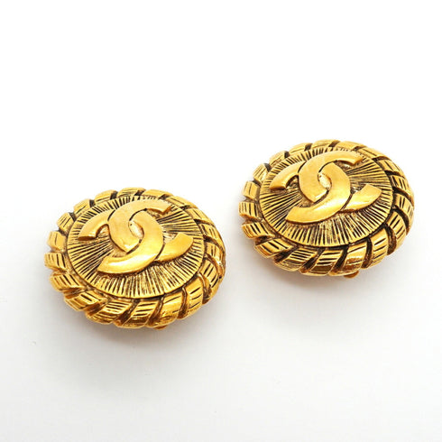 CC Logo Circle Clip-On Earrings Metal Gold-Tone Metal
