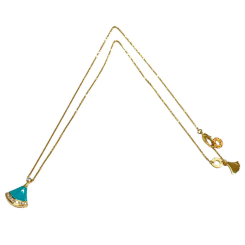 Diva's Dream Pendant Necklace 18K Yellow Gold with Turquoise and Diamond