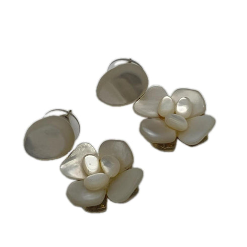 Earrings Camellia Gold-Tone Metal
