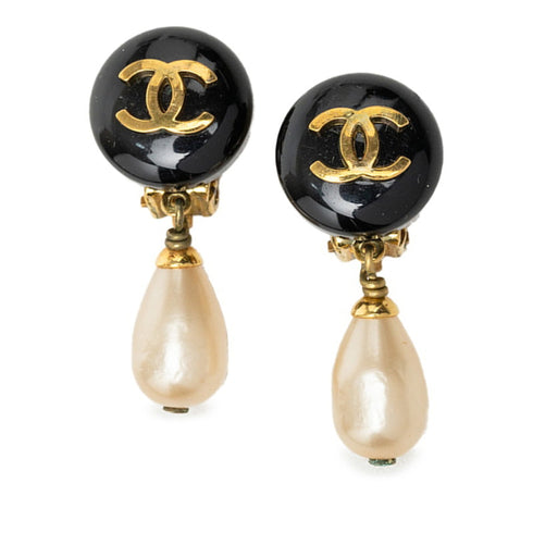 CC Logo Clip-On Earrings Metal Gold-Tone Metal