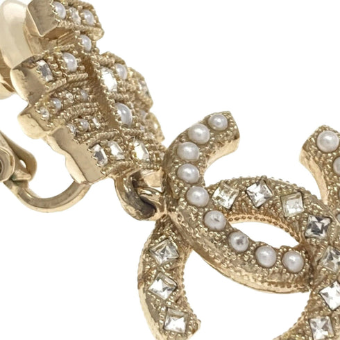 CC Logo Clip-On Earrings Metal Gold-Tone Metal