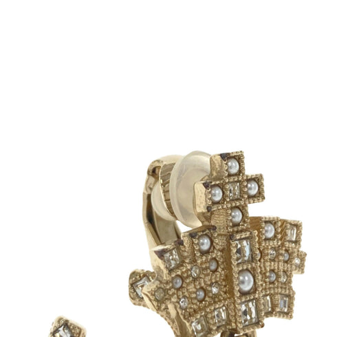 CC Logo Clip-On Earrings Metal Gold-Tone Metal