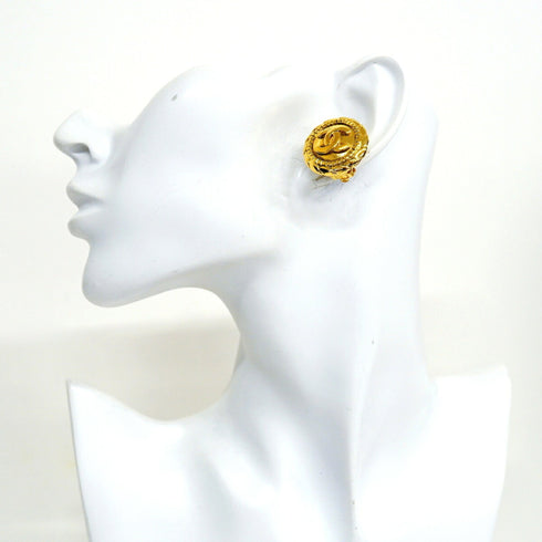 CC Logo Circle Clip-On Earrings Metal Gold-Tone Metal