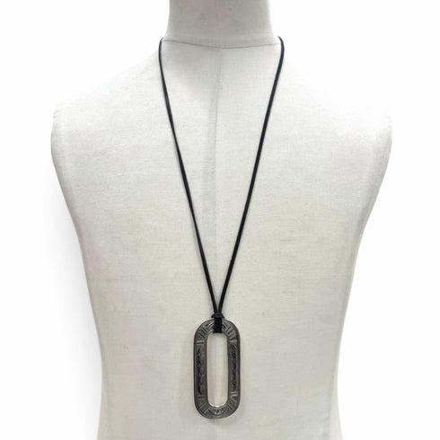 Pendant Necklace Leather Black and Silver
